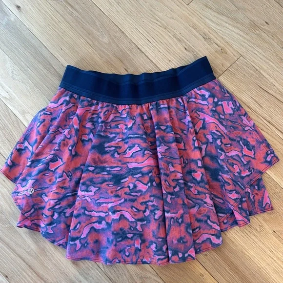 likeNEW Lululemon Court Rival High Rise Skirt
Chroma Clash Multi/Mineral Blue 10 - Picture 7 of 8